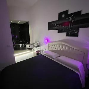Domus Flavia Bed & Breakfast