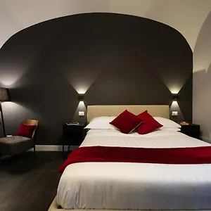 2* Gasthuis Lungotevere Ripa