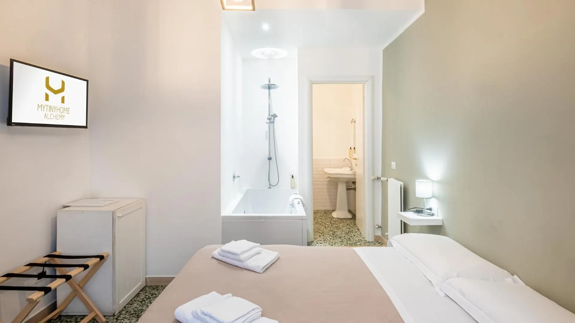 My Tiny Home Alchemy Rome Guest house