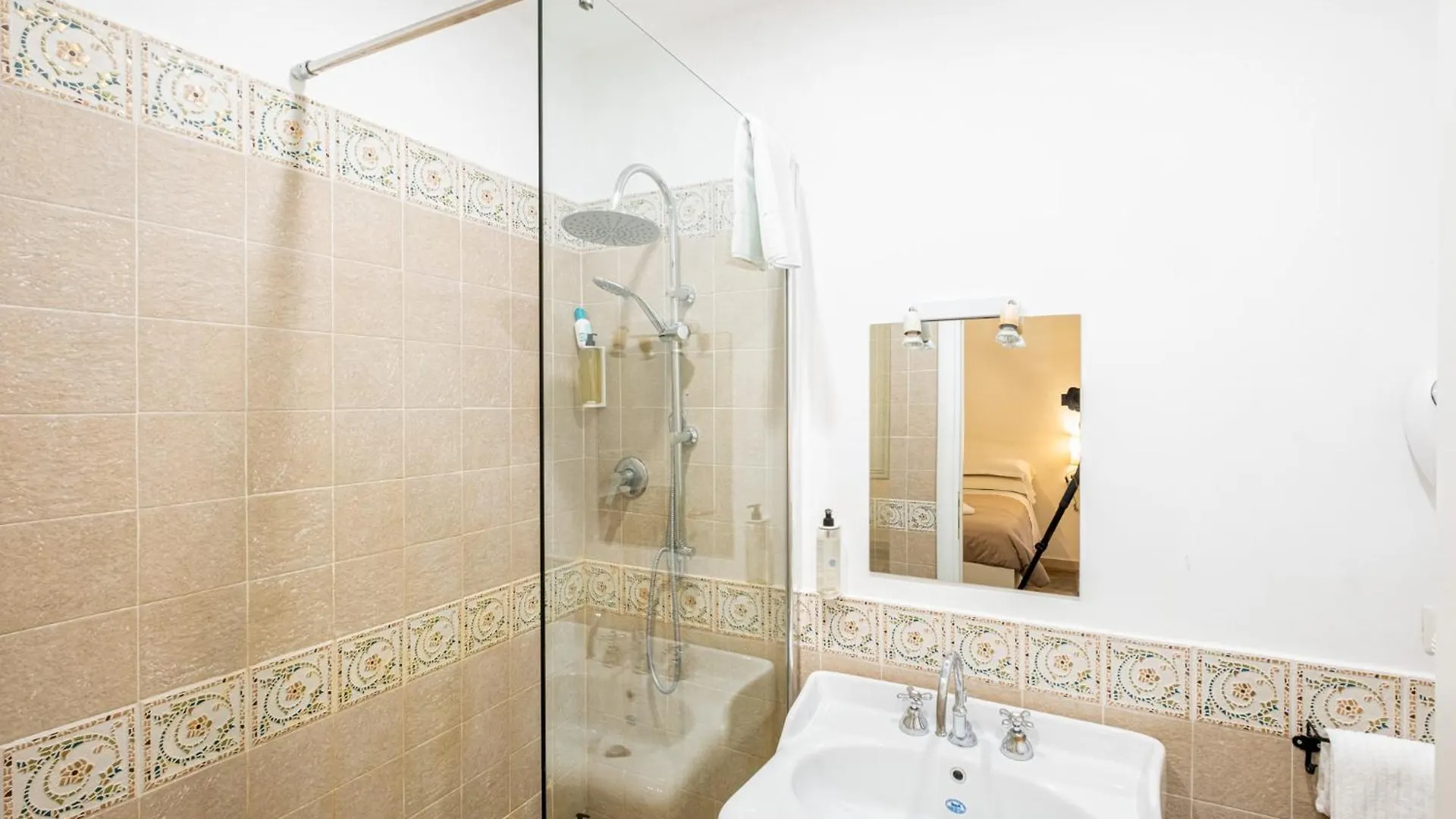 Guest house My Tiny Home Alchemy Rome